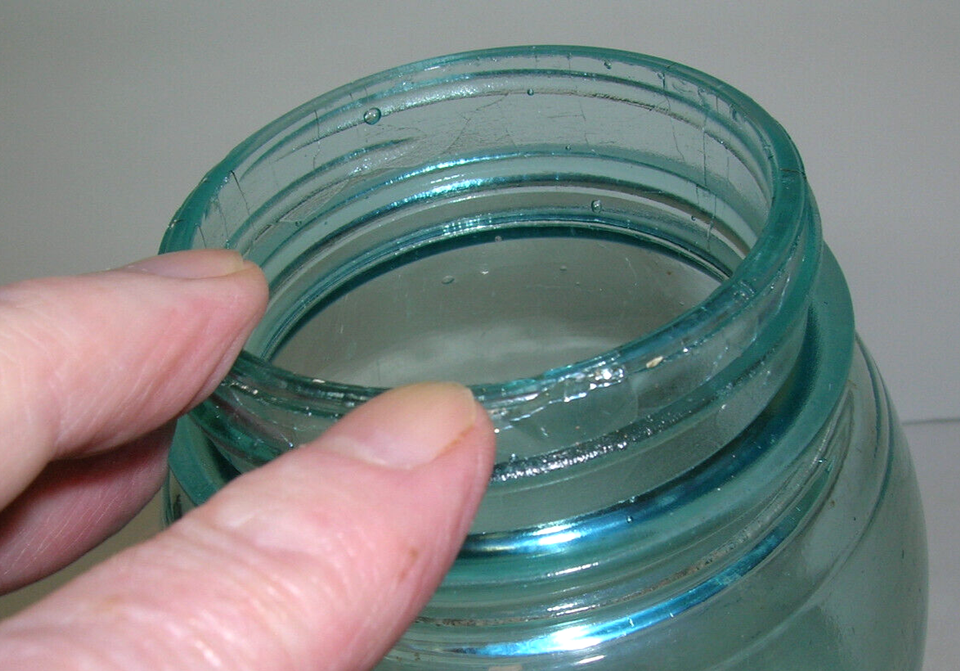 Atlas Strong Shoulder Blue Mason Glass Jar Quart NOT NUMBERED Air