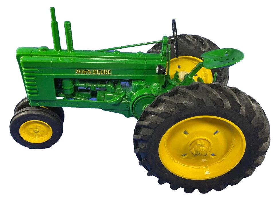 1998 Country Classic by Scale Models John Deere Model "B" Tractor, 1/8 Scale MIB - Image 3 of 4