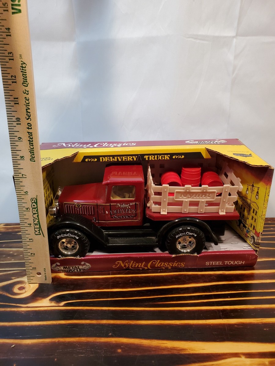 NYLINT ブリキ　トレーラー NYLINT ブリキ トレーラー Nylint 1:8 Scale Diecast Tractor