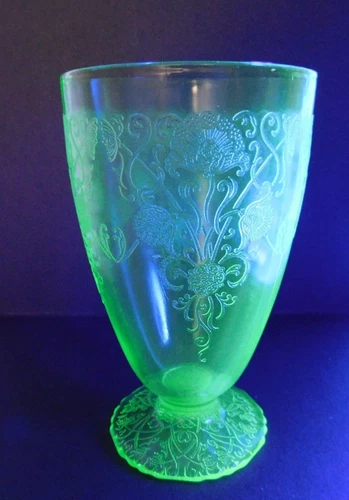Hazel Atlas Florentine #1 Poppy Green Depression Glass Footed Tumbler 8 Ounce