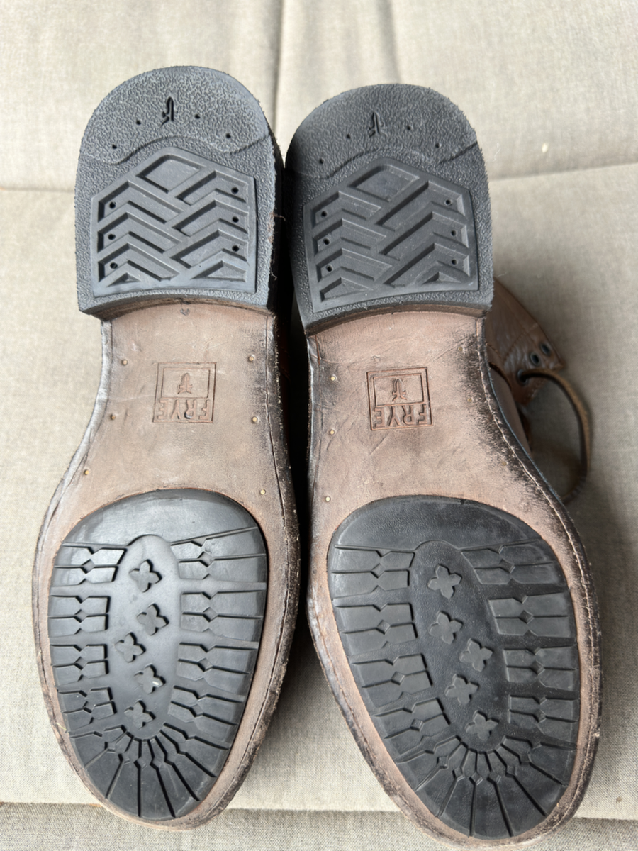 Frye and Co. Men display picture 3