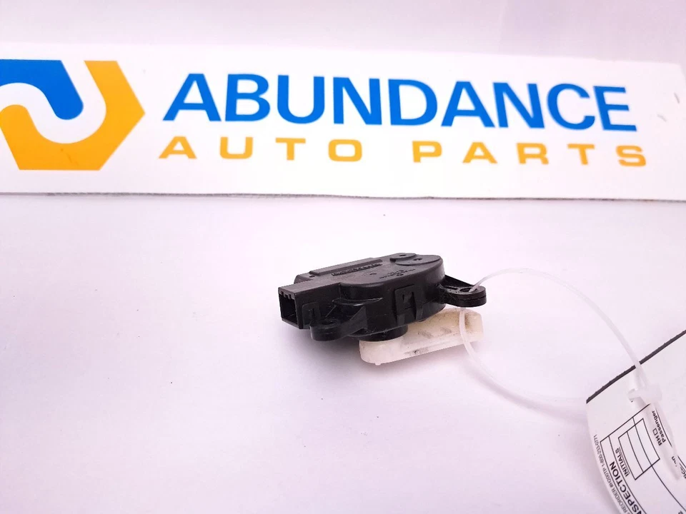 AC HEATER VENT FLAP BLEND DOOR ACTUATOR MOTOR FOR KIA RIO 2012 - 2017 - Image 4 of 4