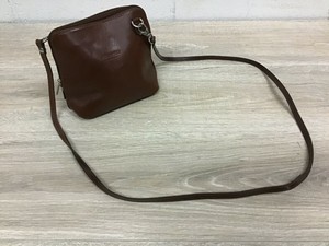 vera pelle small shoulder bag