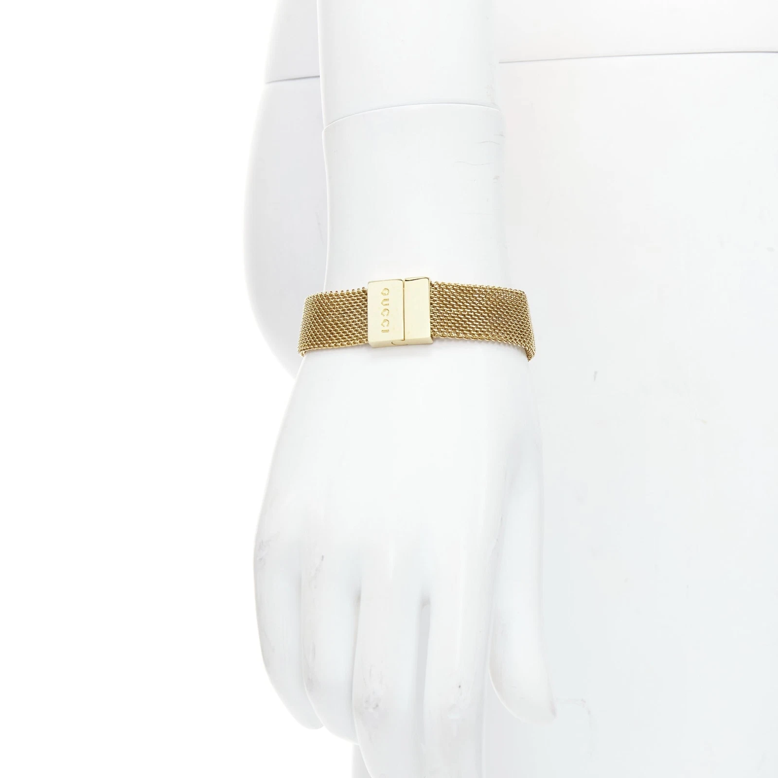 Bracelet en métal vintage logo cotte de mailles plaqué or GUCCI