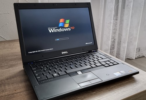 DELL LATITUDE E4310 Intel(TM)i5 M540  4GB 500GB 13,3″ HD WINDOWS XP