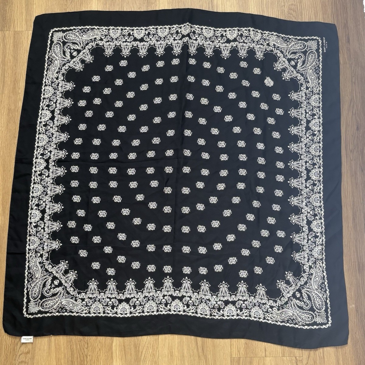 SAINT LAURENT by Hedi Bandanna Scarf 【公式通販】