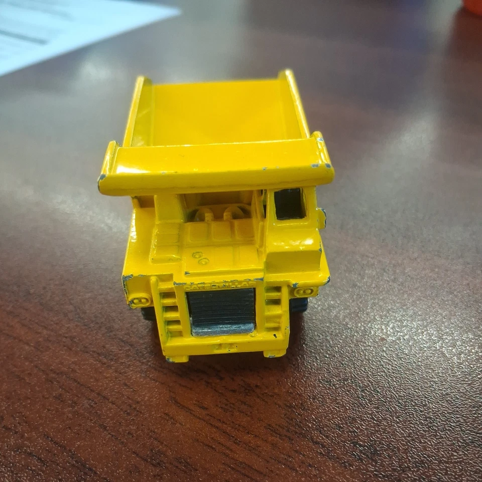 Maisto 建筑自卸车 黄色 — 第 2/4 张图片