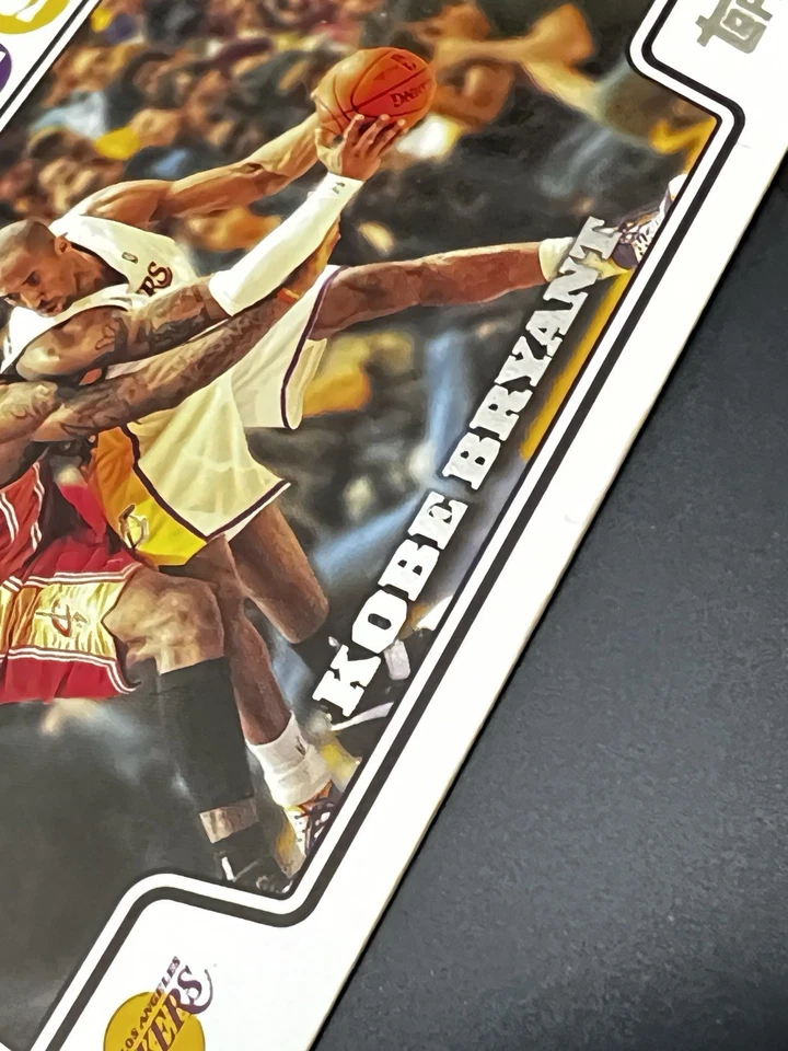 2008-09 Topps Kobe Bryant #24 EX Guardado por LeBron James Cartão Icônico 🔥Doce! - Imagem 3 de 4
