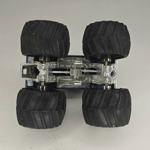 Vintage 1985 Matchbox Ford Superchargers Bigfoot 640 Diecast Monster Truck - Picture 9 of 9
