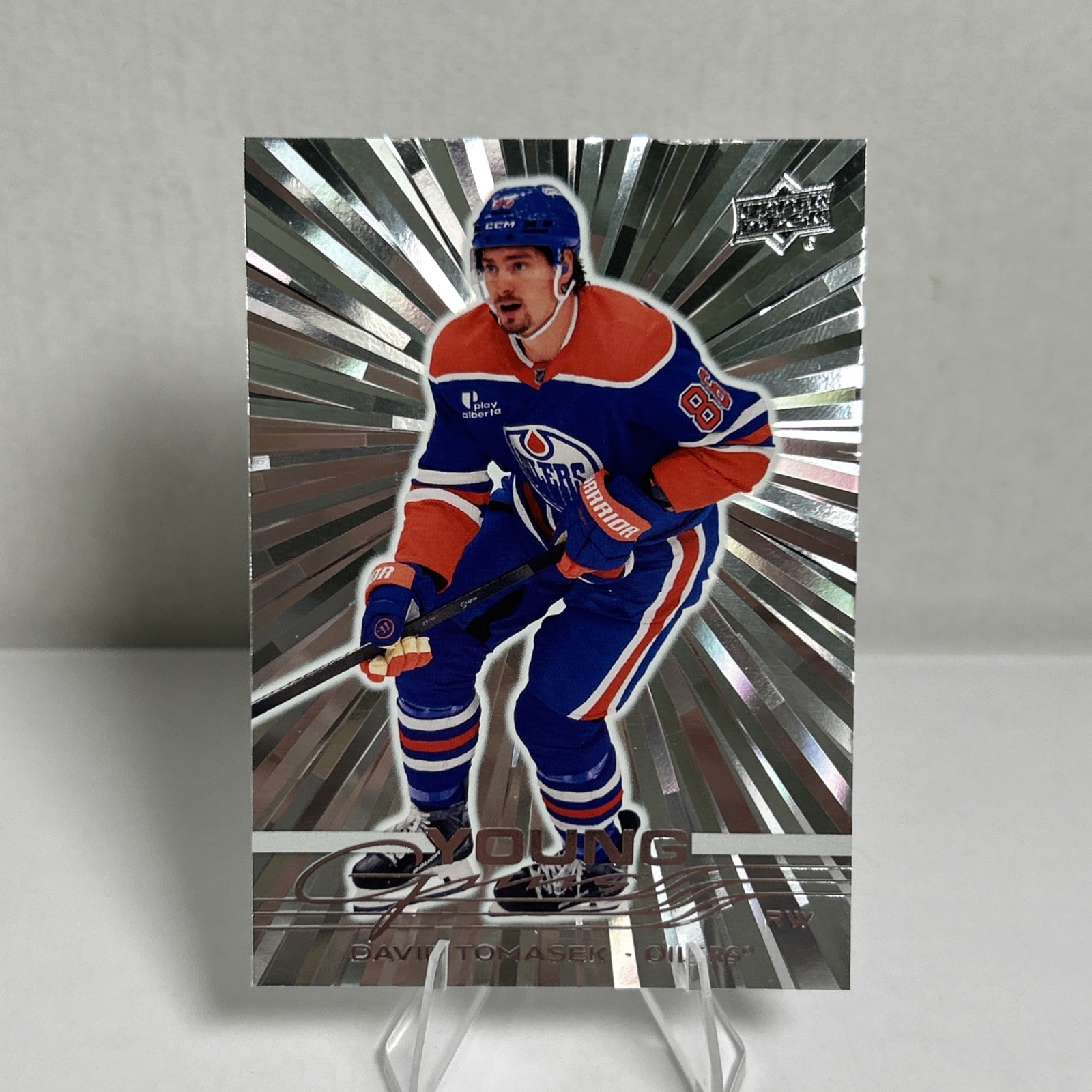 2025-26 Upper Deck #481 DAVID TOMASEK * Silver Outburst Young Guns RC
