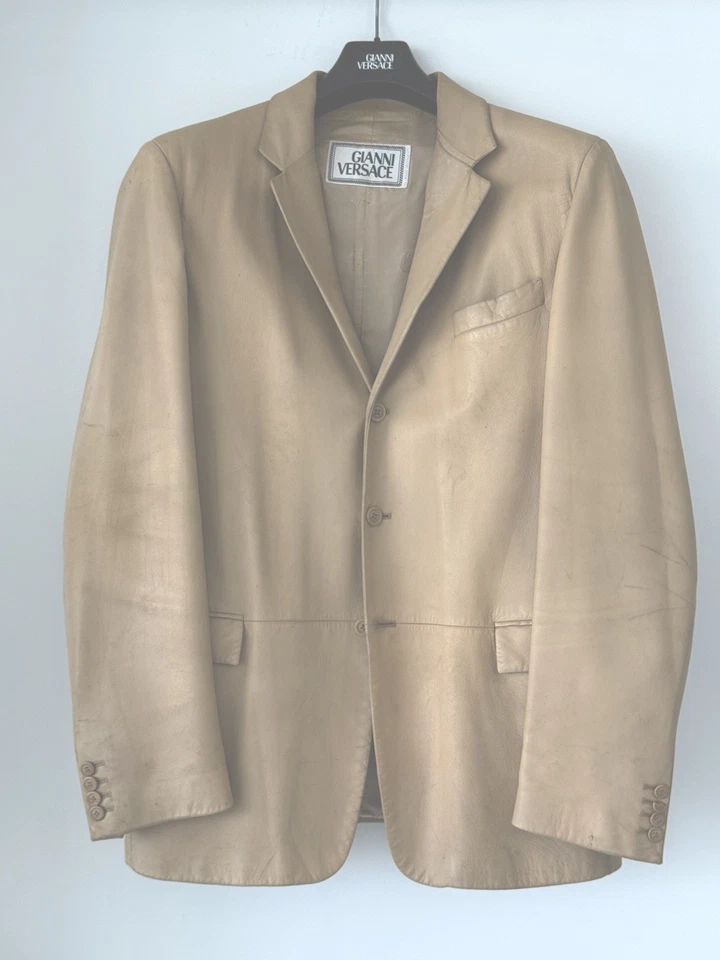 Chaqueta deportiva de cuero vintage de alta costura Gianni Versace precio de venta sugerido por el fabricante $5,000 Foto 2 de 4