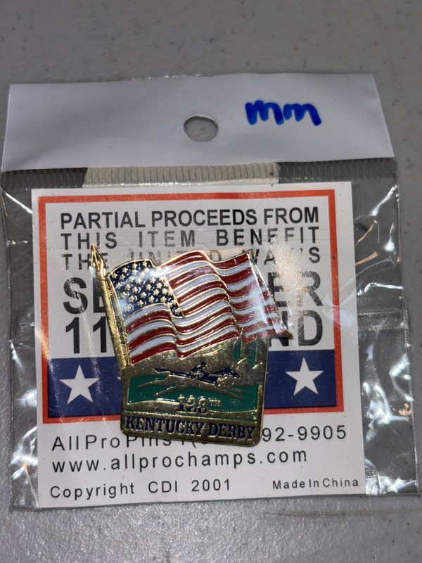 ⬇️128th Kentucky Derby American Flag Pin Set  MM