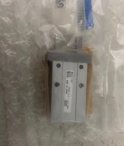 1 Stück Neu SMC MHZ2-10D MHZ210D Zylinder Kostenloser Versand - Bild 2 von 3