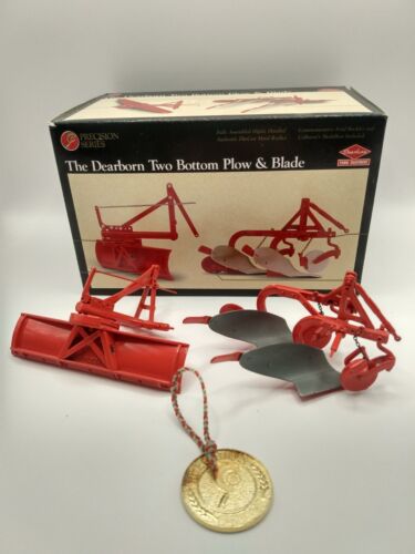 The Dearborn Two Bottom Plow & Blade Precision Series 1/16 - Picture 2 of 12