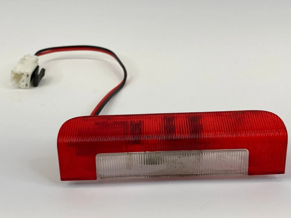 2004-2006 Nissan Maxima Front Right Passenger Door Panel Courtesy Light Lamp OEM - Image 2 of 4