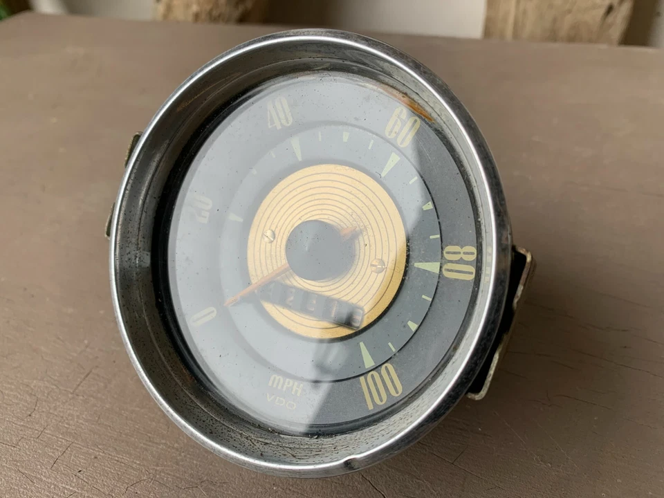 VDO DKW AUTO UNION  1000s / 3=6 SPEEDOMETER MPH  - Image 3 of 4