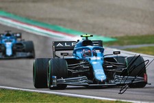 Esteban Ocon "Alpine 2022" autograph signed 20x30 cm picture