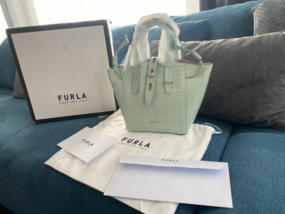 FURLA NET Tote Mini Menthe 100% AUTH.NWT.Amazing colour.Very good