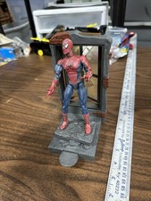 ToyBiz SpiderMan 2 2003 6" figura de acción súper posable diorama destructible h17