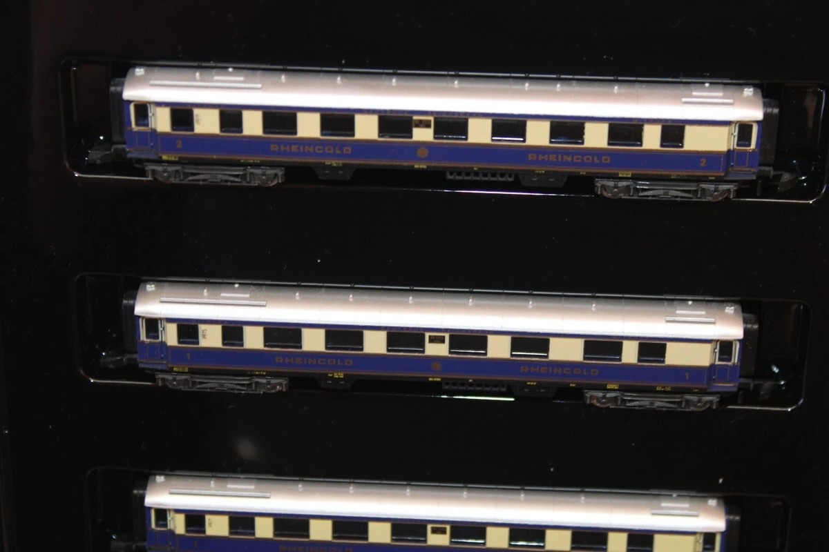 Z Scale Marklin 8133 RHEINGOLD-ZUG NEW 5 POLE MOTOR LED HEAD LIGHT