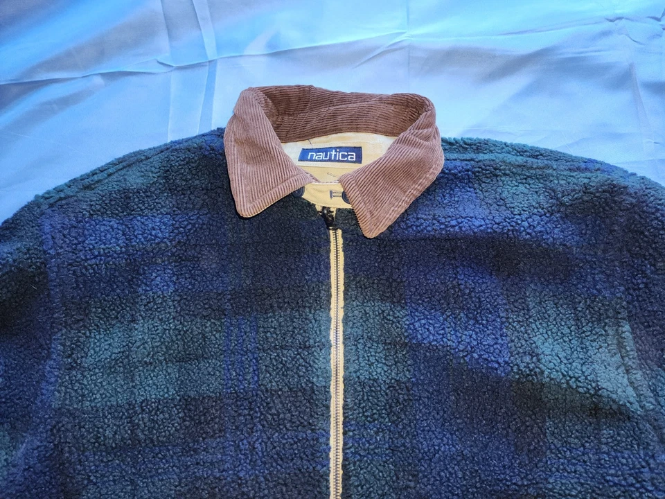 ВИНТАЖНЫЙ МУЖСКОЙ ЗЕЛЕНЫЙ КЛЕТЧАТЫЙ ФЛИСОВЫЙ ДВУСТОРОННИЙ ВЕЛЬВЕТ ЦВЕТА ХАКИ NAUTICA... - Изображение 2 из 4