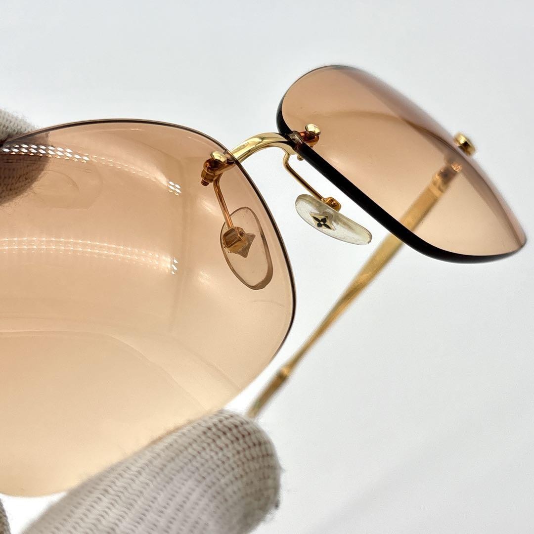 LOUIS VUITTON　ルイヴィトン レディースサングラス　Z0307U LOUIS VUITTON Lily Sunglasses Z0307U Gold 160939 | FASHIONPHILE