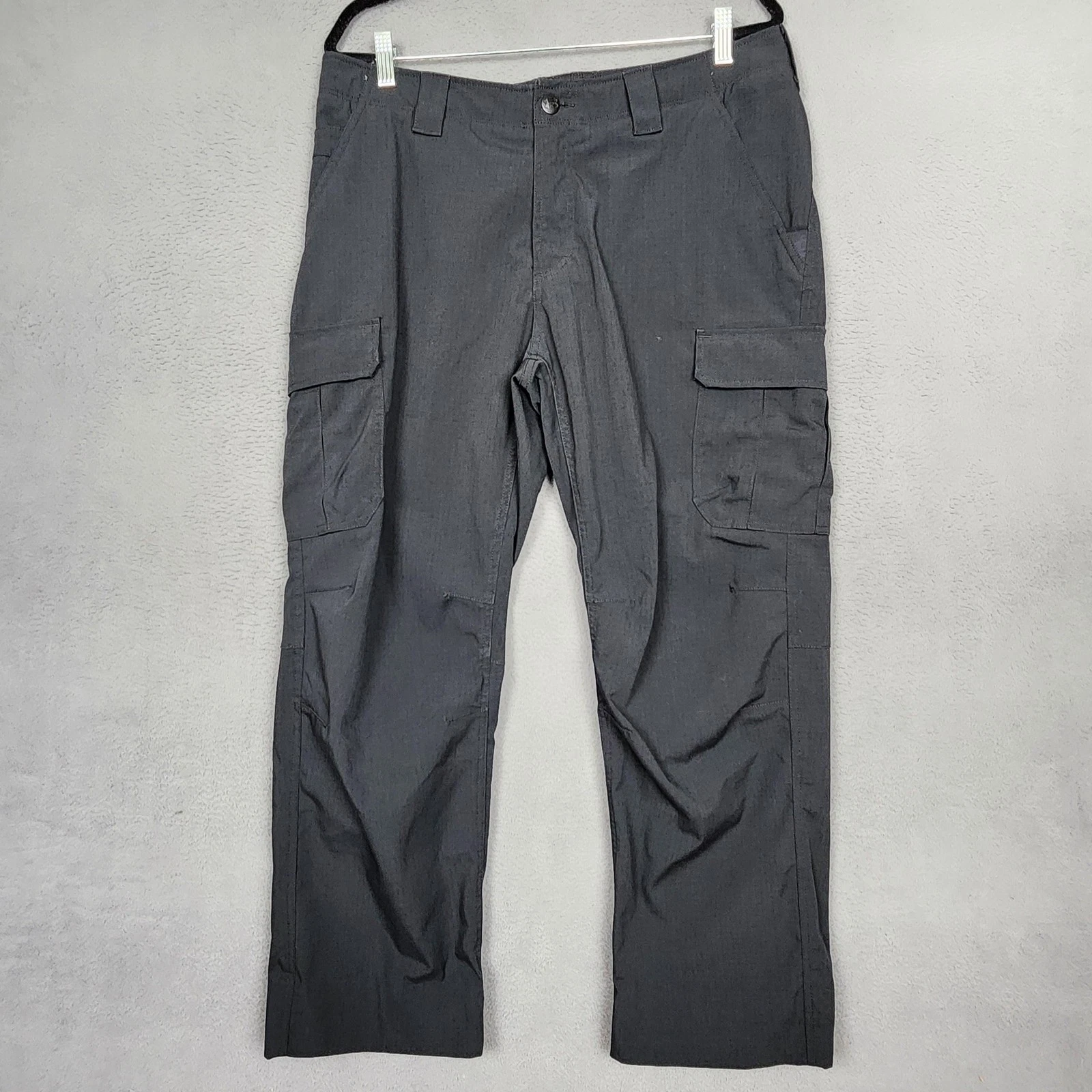 Under Armour Pants Mens 36x32 Black Storm Cargo Water Resistant Actual 36x29