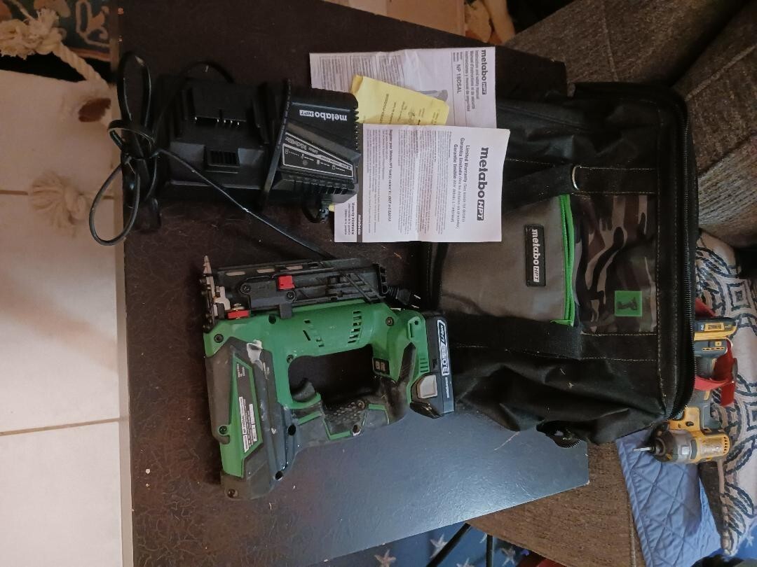 Metabo NP18DSAL HPT 18V Cordless 13/8 inch 23Gauge Pin Nailer Kit