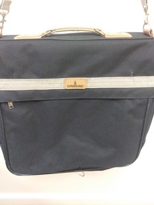 locking garment bag