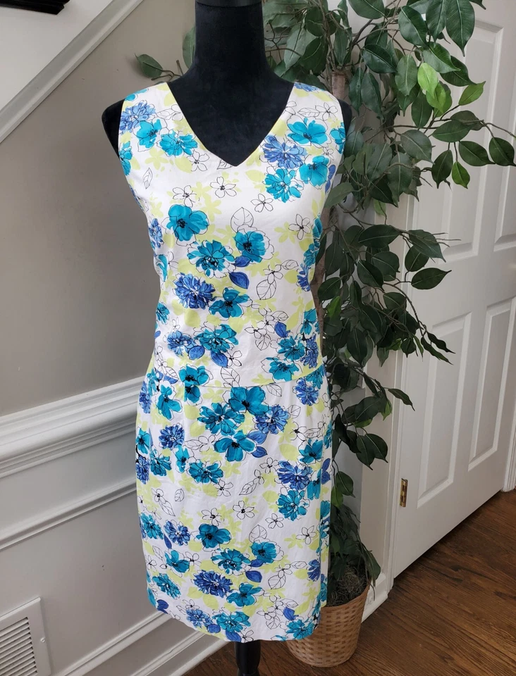 Vestido informal hasta la rodilla AGB para mujer blanco floral de algodón con cuello en V sin mangas 12 Foto 4 de 4