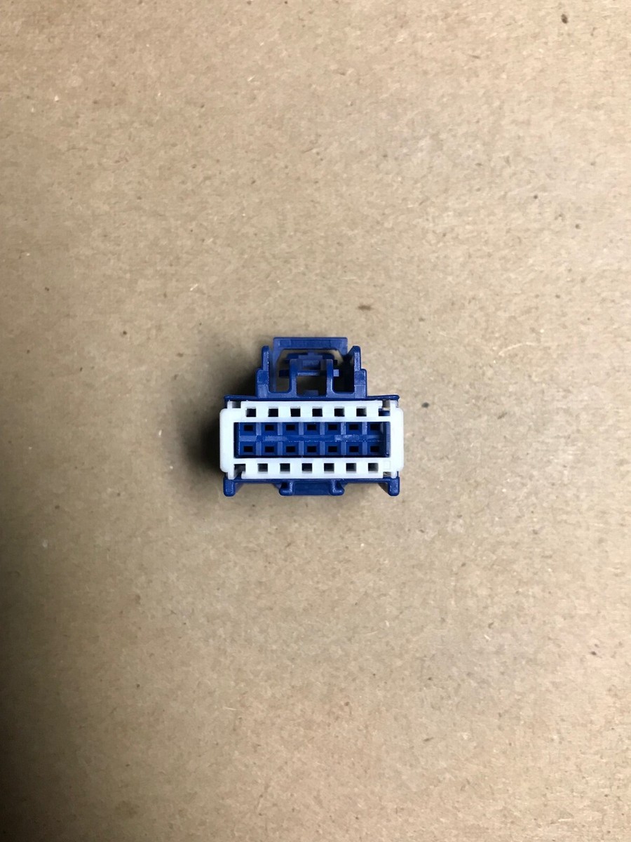Lot of 4 Pcs Yazaki 7283-9068-90 Connector (14-Way F Kaizen 0.64