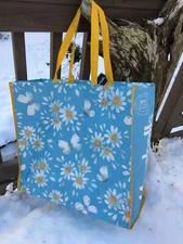 Daisy Flowers &Butterflies~Shopping Bag Spring Baby Blue Reusable Tote~Marshalls