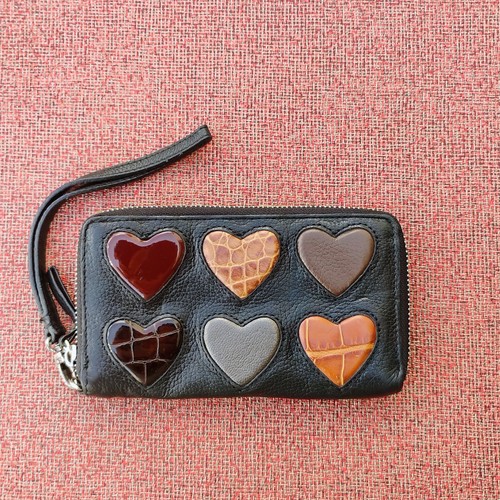 Vintage Brighton Leather "Bellissimo Heart" Zip-Around Wristlet Wallet