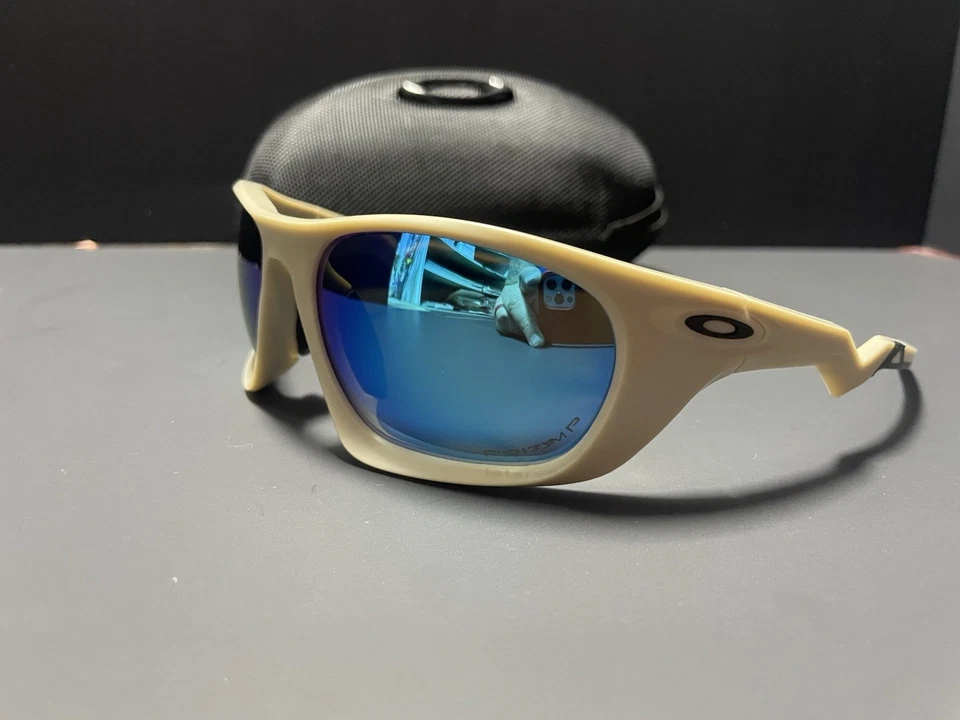 Gafas de sol polarizadas Oakley Lateralis mate arena/azul Prizm con estuche Foto 2 de 4