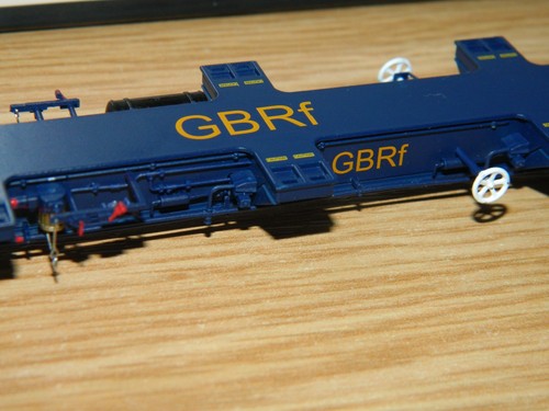 Hattons GBRf FEA Intermodal Flat Container Wagon 640633 OO Scale H4-FEAS-002A | Condition: Used