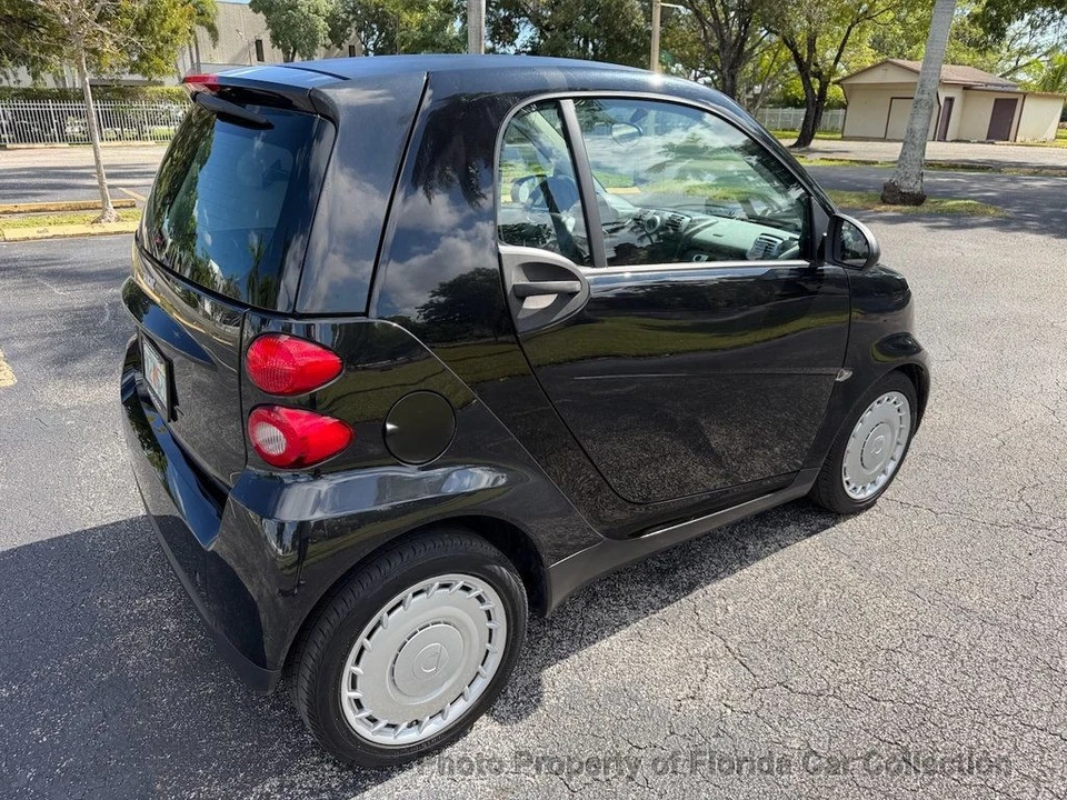 2009 smart Fortwo Pure Coupe - Image 4 of 4