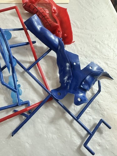 Vtg 1978 Snap Together Spider-Man Clings To The Wall Model Kit by MPC Parts - Picture 5 of 16