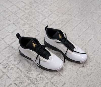 Nike Air Jordan Max Aura 6 White Gold Black Basketball Shoes Mens 13 FQ8298-101