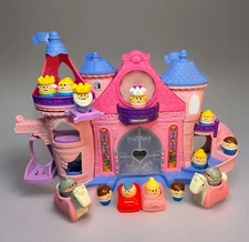 Vtg 1991 Little Tikes Wee Waffle StoryBook Figures/Little People Princess Castle