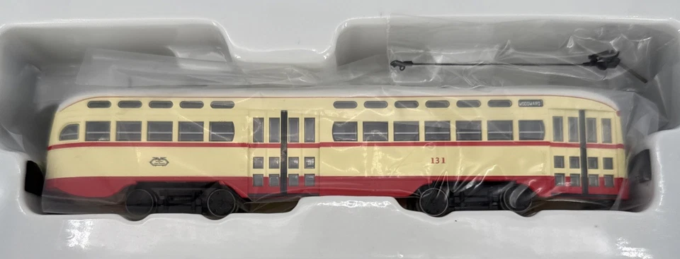 HO BOWSER 2-8015 TRANSQUIP CO TROLLEY Detroit #131 Powered No Sound L/N - Image 4 of 4