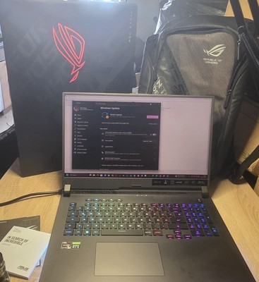 ASUS G713RS-LL008W 32GB DDR5 RAM AMD Ryzen 9 6900HX 1TB SSD - OVP + ROG Rucksack