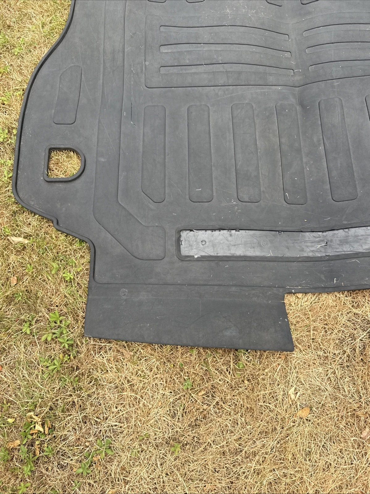 Genuine Range Rover Sport L320 Boot Rubber Floor Mat VPLSS0043 Used Condition 5