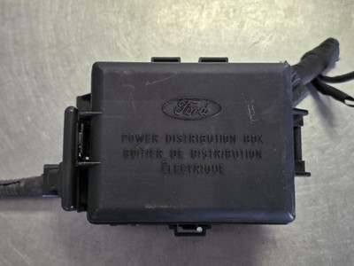 99 00 01 Lincoln Town Car Engine Fuse Box Relay Junction Block 1999-2001
