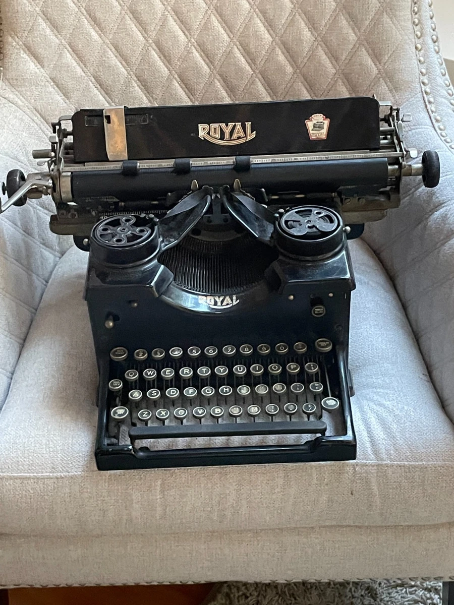 25+ Antique Royal Typewriter In Collectible Typewriters for sale