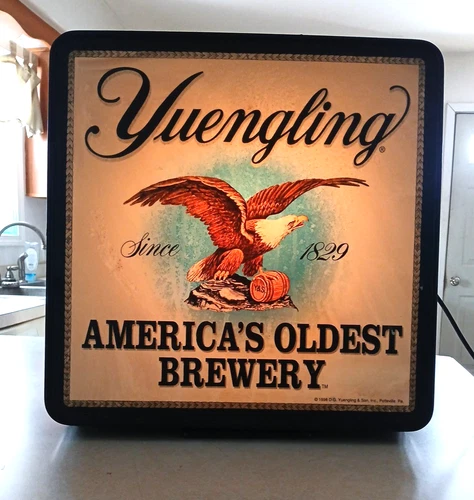Vintage 1998 Yuengling Beer Pottsville PA Lager Bar Lighted Box Sign Light Works