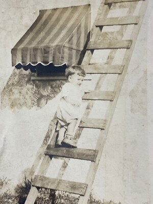 (AaB) Vintage Original FOUND PHOTO Photograph Snapshot Baby Half Way Up Ladder