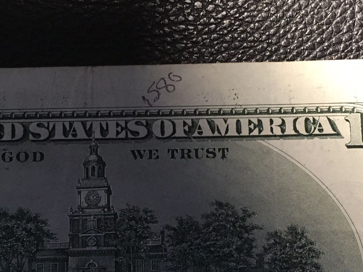 100.00 1996 Error Currency Ink Smear And Off Center Ink Mark 100.00 1996 Error Currency Ink Smear And Off Center Ink Mark