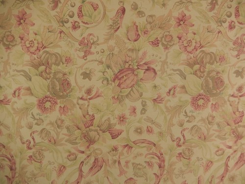 G.S. Tessuti "Tessuto stampato flora e fauna. Rosa verde marrone. 54,5 x 33". F-228 - Foto 2 di 12