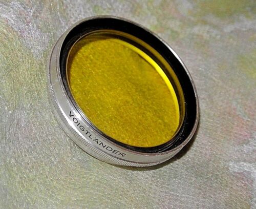 VOIGTLANDER  49MM FEMALE THREAD G2 YELLOW FILTER, FITS 50/1.5 NOKTON - Picture 1 of 4