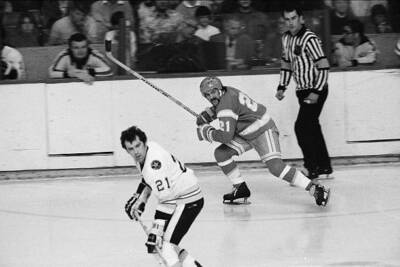 Dennis Maruk Of The California Golden 1970s ICE HOCKEY OLD PHOTO